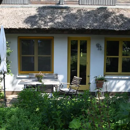 Im Fischerdorf Unterm Reetdach * Lancken-Granitz